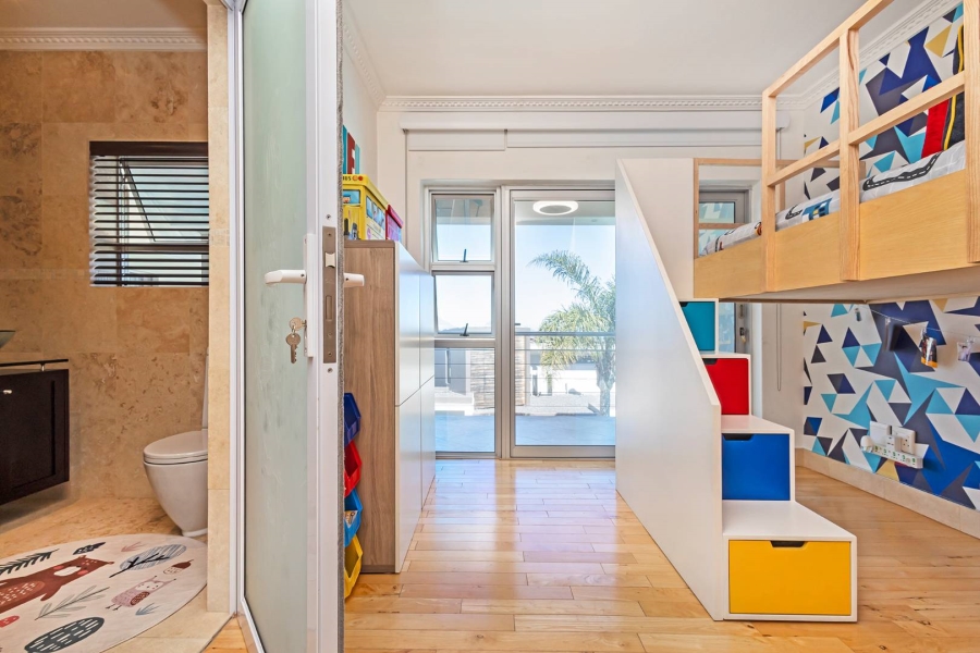 6 Bedroom Property for Sale in Baronetcy Estate Western Cape